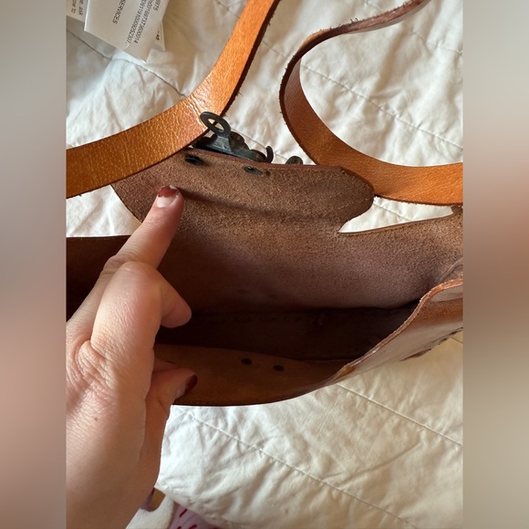 1970s Hand-tooled Boho Hippie Style Shoulder Bag - Picture 8 of 8